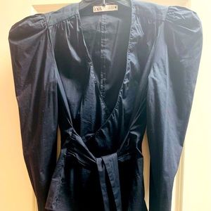 ZARA, Size M - Beautiful wrap top with puffy shoulders.